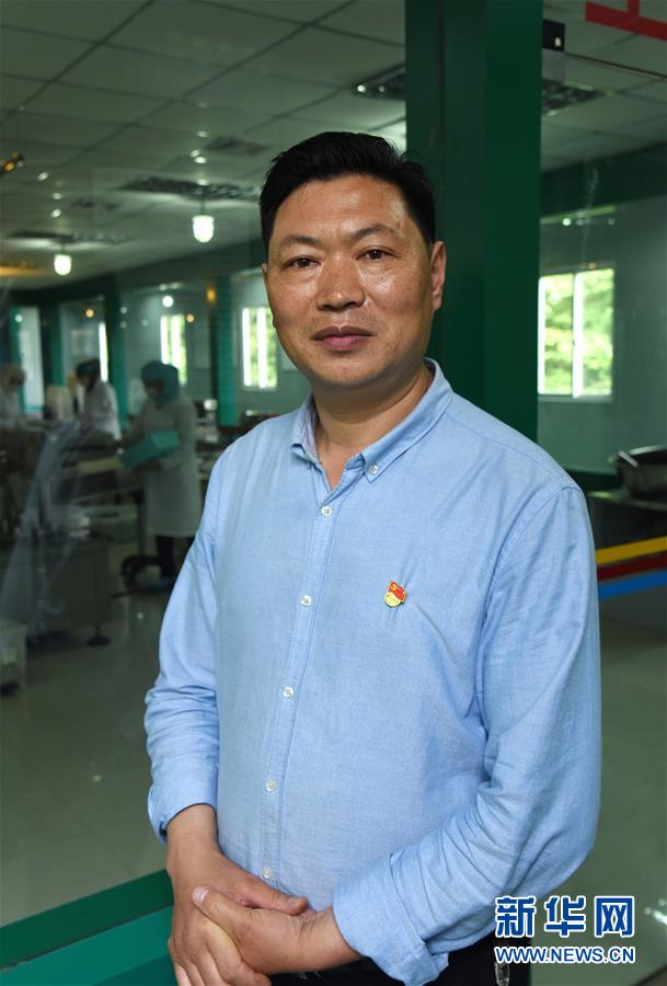 (最美基層干部·圖文互動)(1)“牛支書”丁琪的“牛路子”