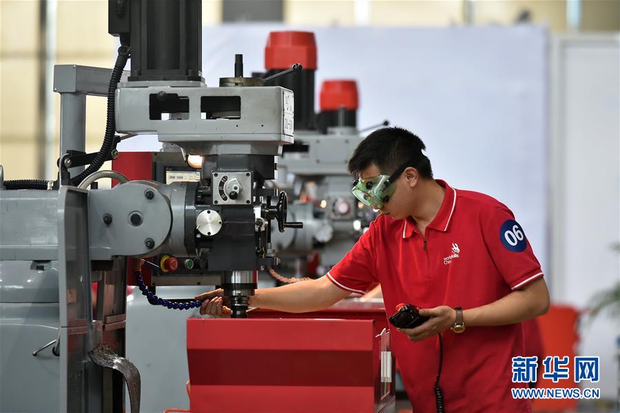 （新華全媒頭條·圖文互動）（4）上下合力，聚力破障，開辟“大國工匠”建設新格局