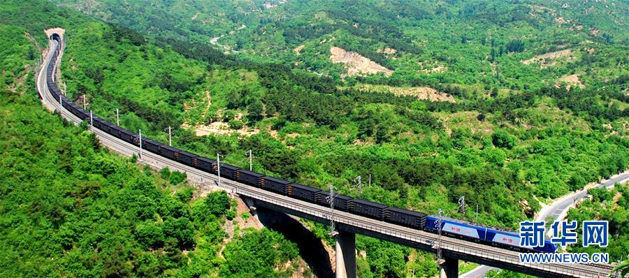 (新華全媒頭條·圖文互動)(1)“重載大秦”三十年