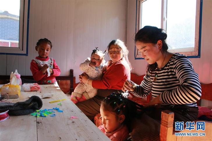 （圖文互動）（3）&ldquo;這里過新年和往常一樣熱鬧&rdquo;&mdash;&mdash;西藏雅江堰塞湖受災群眾安置點新春見聞