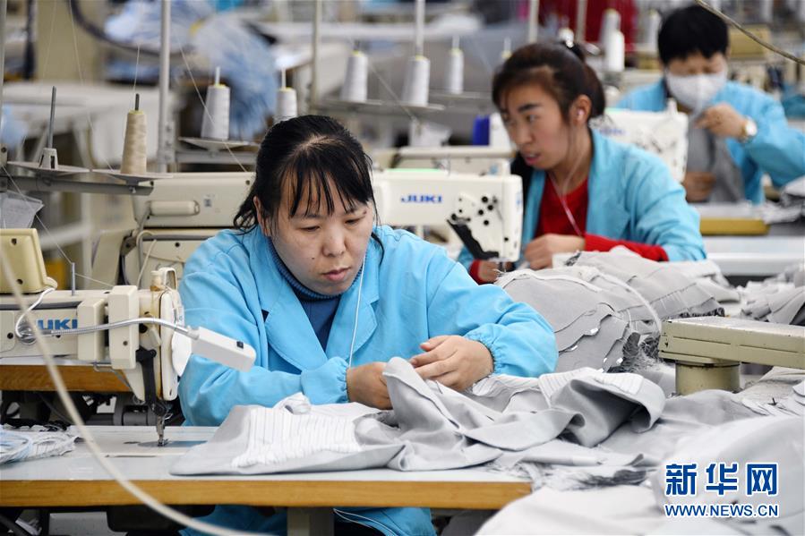 （新華全媒頭條·圖文互動）（8）從“來樣加工”到為全球“量體裁衣”——透過“迪尚之路”看新舊動能轉換