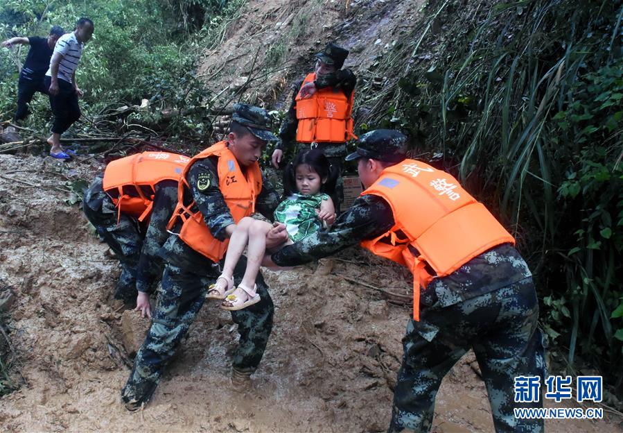 (新華全媒頭條·圖文互動)(1)我們是一支不可戰勝的力量——獻給中國人民解放軍建軍92周年