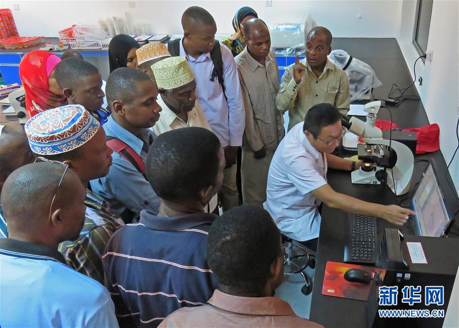 (紅土地“往事新說”·圖文互動)(5)昔日送“瘟神”  今朝健康促小康