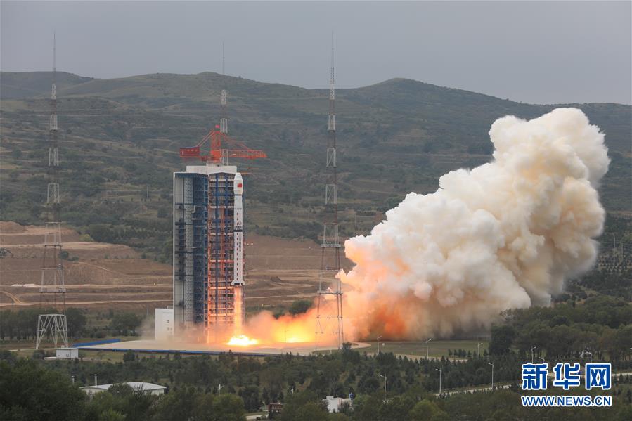 (航天)(1)我國成功發射資源一號02D衛星 搭載發射京師一號衛星和金牛座納星