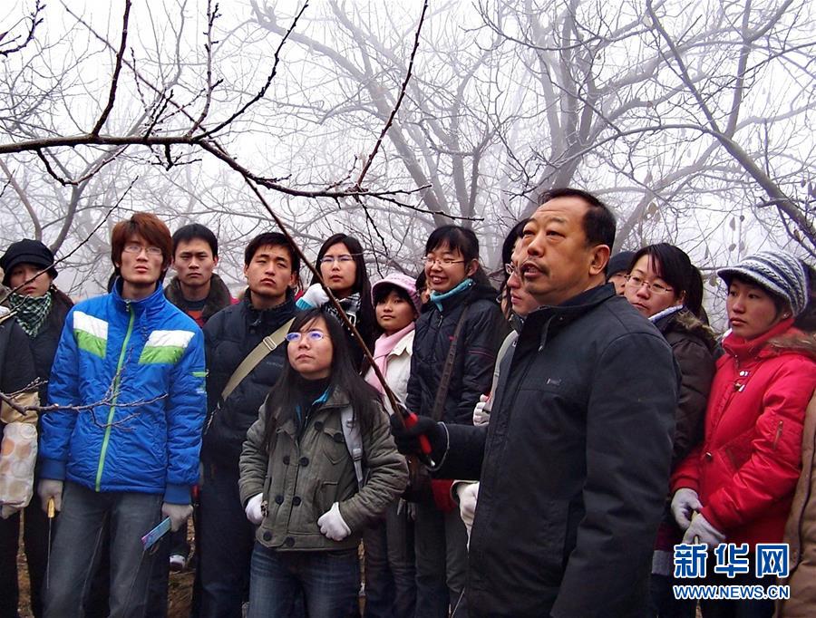 (壯麗70年·奮斗新時代——共和國榮光·圖文互動)(1)太行山上的新愚公——記“人民楷模”國家榮譽稱號獲得者李保國