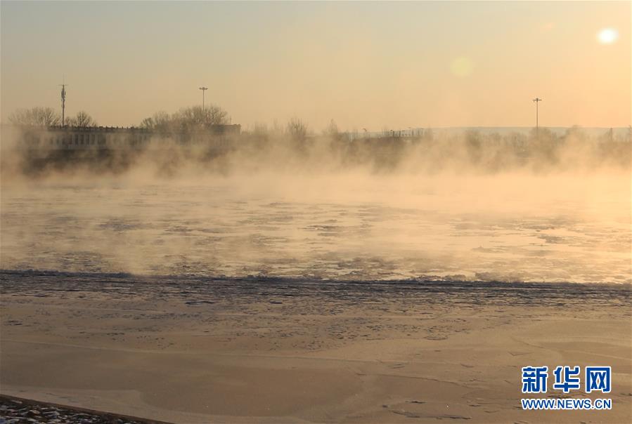 (環境)(3)黃河三盛公水利樞紐庫區出現“水煮黃河”景觀