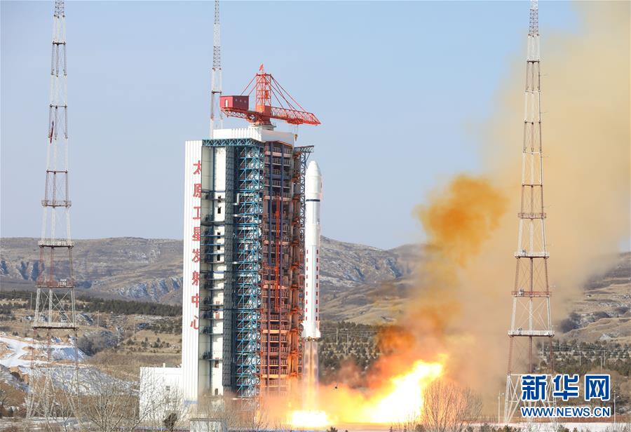 (科技)(1)我國成功發射“吉林一號”寬幅01星 搭載發射3顆小衛星