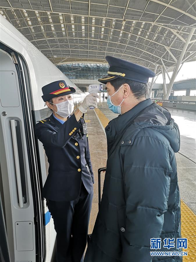 (聚焦疫情防控·圖文互動)(4)千里乘車目擊記