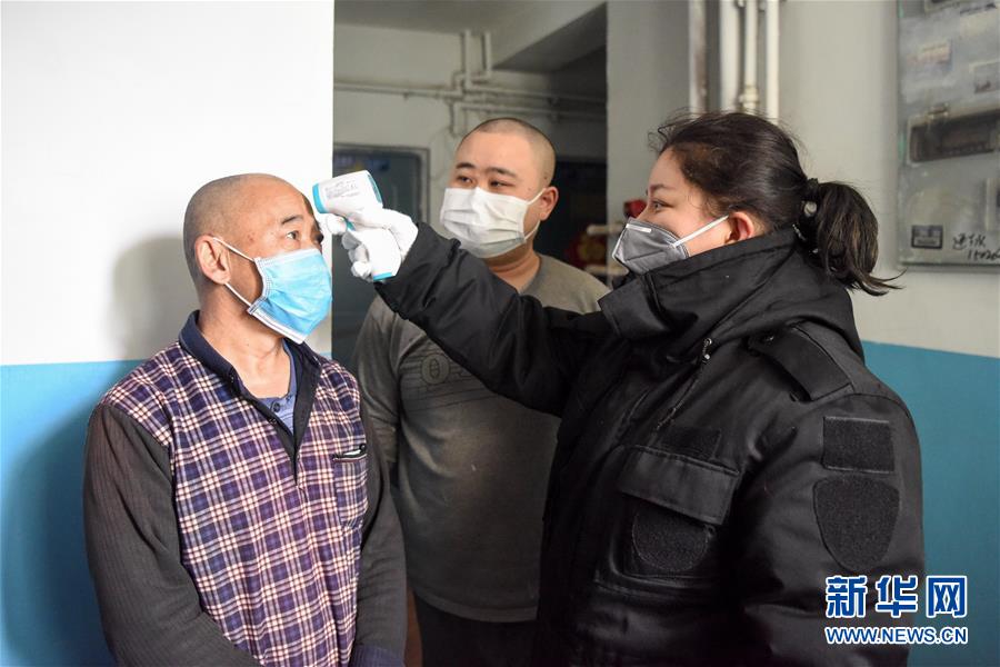 （聚焦疫情防控&middot;圖文互動）（4）&ldquo;我們多跑跑，居民更安全&rdquo;&mdash;&mdash;直擊新疆基層社區疫情防控