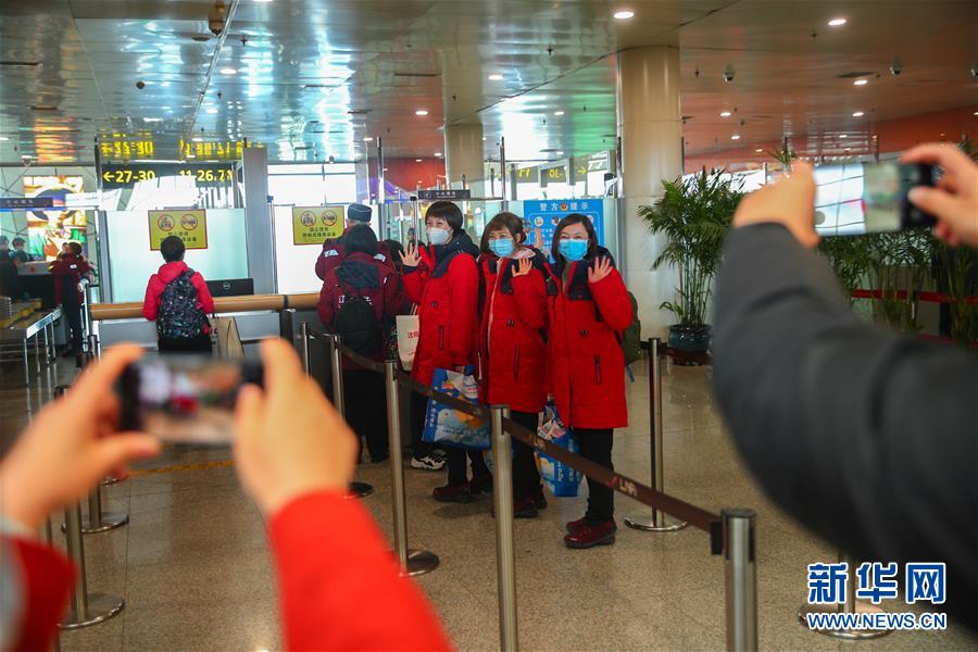 (聚焦疫情防控·圖文互動)(3)十送醫護“戰士”下荊楚——遼寧醫療隊馳援湖北群像掃描