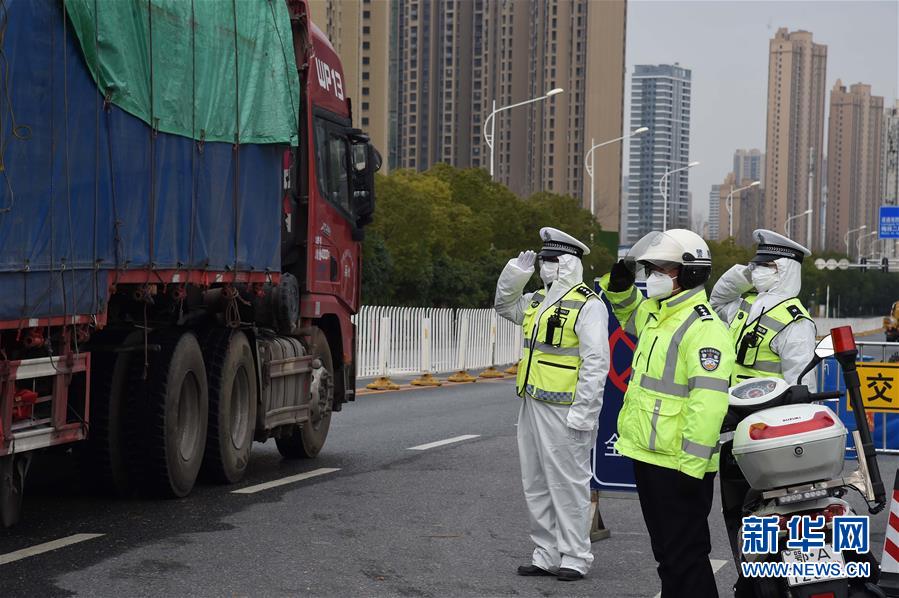(聚焦疫情防控·圖文互動)(9)軍隊新近承擔救治任務的兩所醫院全部投入使用 參照火神山醫院模式運行