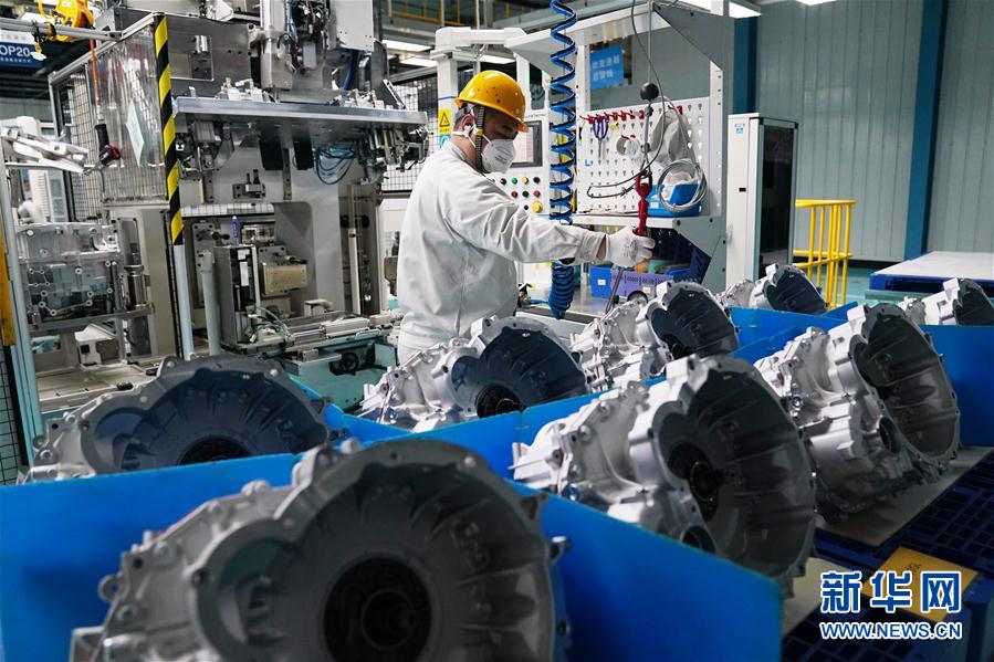 （在習近平新時代中國特色社會主義思想指引下——新時代新作為新篇章·習近平總書記關切事·圖文互動）（5）不放松！——各地努力抓緊抓實抓細疫情防控