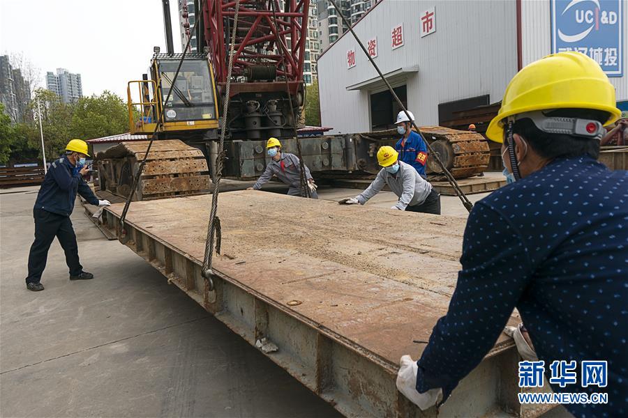 (新華全媒頭條·圖文互動)(9)在艱難中重啟 在陣痛中復蘇——湖北推動安全有序復工復產掃描