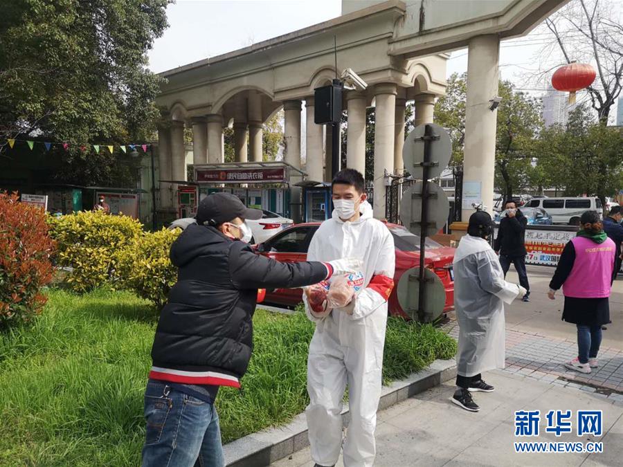 （習近平致敬的戰“疫”英雄·下沉干部篇·圖文互動）（3）他們，挺身而出守防線