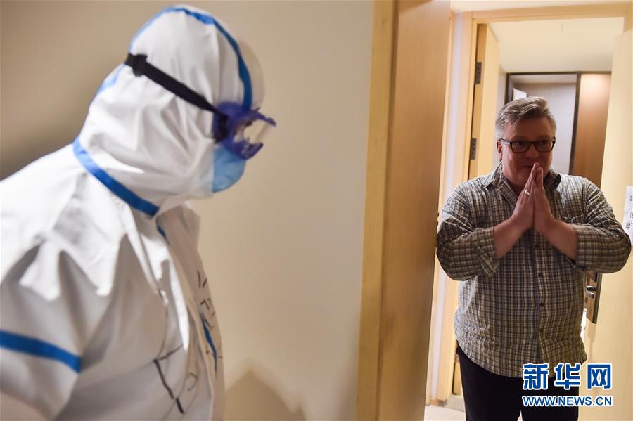 （聚焦疫情防控·圖文互動）（1）“感謝你們，讓我感到很踏實！”——北京入境人員轉運及隔離點見聞