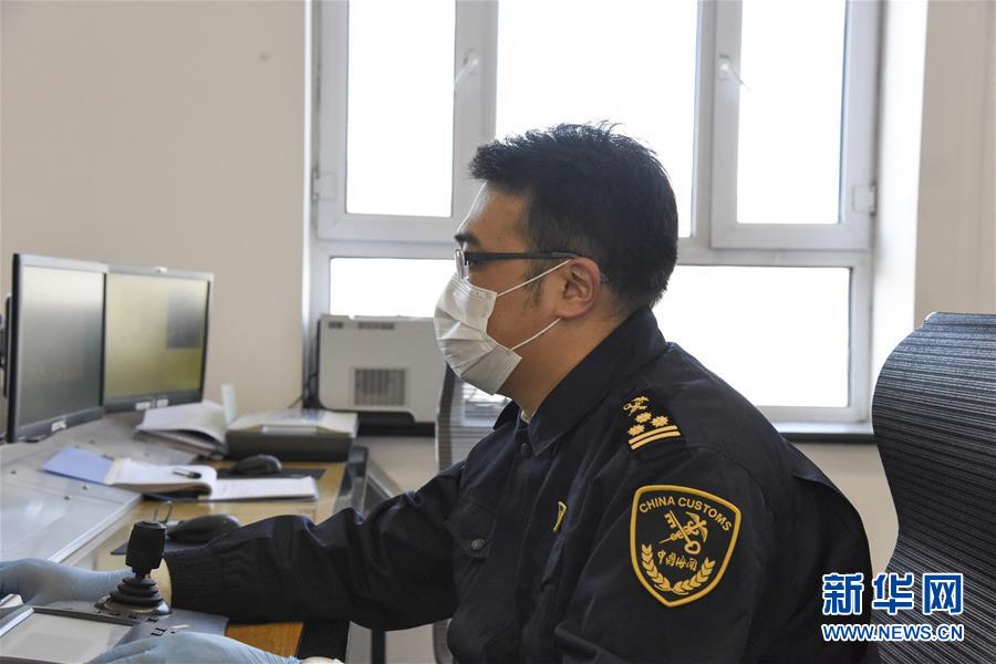 (聚焦疫情防控·圖文互動)(2)守好國門第一道安全防線——新華社記者探訪綏芬河海關