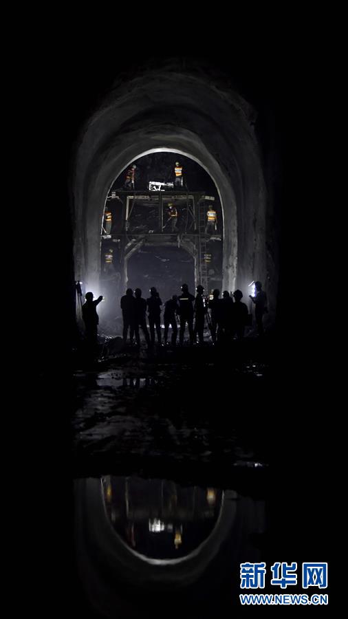 （在習近平新時代中國特色社會主義思想指引下——新時代新作為新篇章·習近平總書記關切事·圖文互動）（7）新機遇、新引擎——重大工程重大項目建設新動向觀察