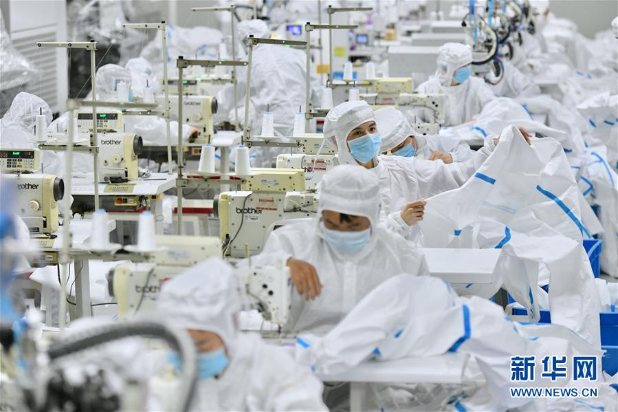 （新華全媒頭條&middot;圖文互動）（10）風雨無阻向前進&mdash;&mdash;寫在全國疫情防控阻擊戰取得重大戰略成果之際