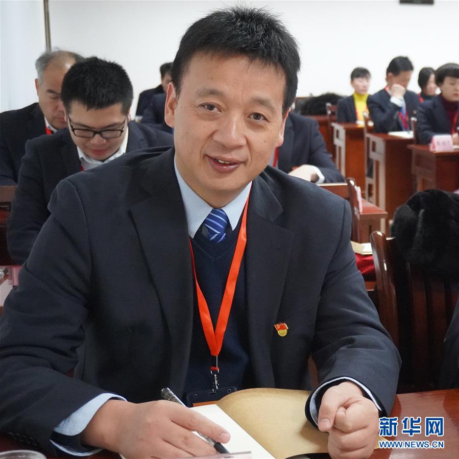 （新華全媒頭條&middot;圖文互動）（26）風雨無阻向前進&mdash;&mdash;寫在全國疫情防控阻擊戰取得重大戰略成果之際