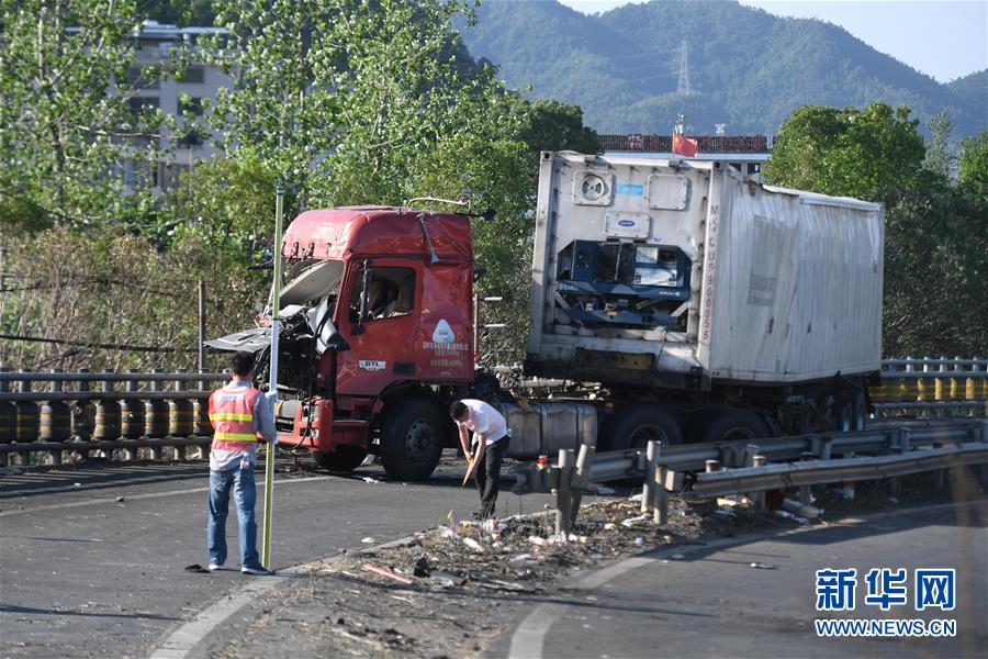 (社會)(2)國務院安委會決定對浙江溫嶺槽罐車爆炸事故查處實行掛牌督辦