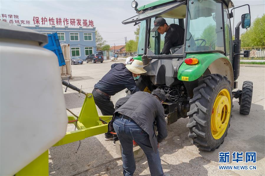 (在習近平新時代中國特色社會主義思想指引下——新時代新作為新篇章·習近平總書記關切事·圖文互動)(6)讓百姓吃得飽還要吃得好——夯實糧食安全基礎端牢中國飯碗