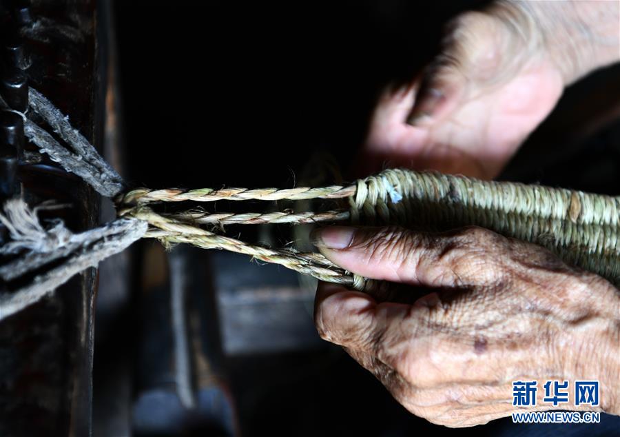 (決戰決勝脫貧攻堅·圖文互動)(4)“草鞋村”的致富經