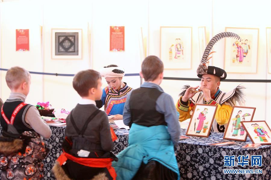 （新華全媒頭條&middot;出訪&middot;側記&middot;圖文互動）（4）你好老朋友！開啟新時代！&mdash;&mdash;習近平主席和普京總統引領中俄全面戰略協作伙伴關系邁入新時代