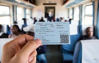通訊:開往印度洋港口的“中國造”列車