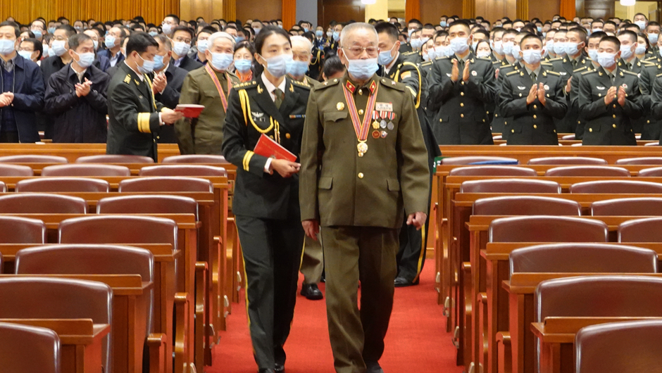 大會前，志愿軍老同志入場