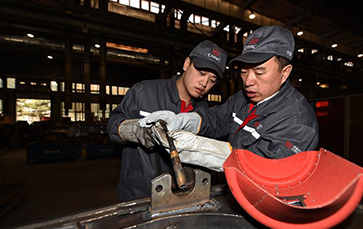 “工人院士”李萬君:大國工匠為中國夢提速