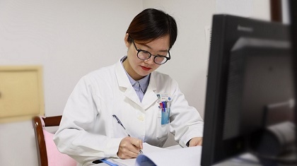 有才！這位女醫生自創說唱視頻，讓科普更“接地氣”