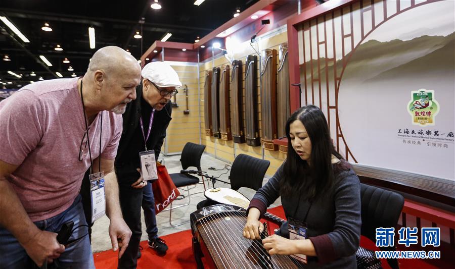 (國際·圖文互動)(2)通訊:中國樂器在美國樂器展上“奏響強音”
