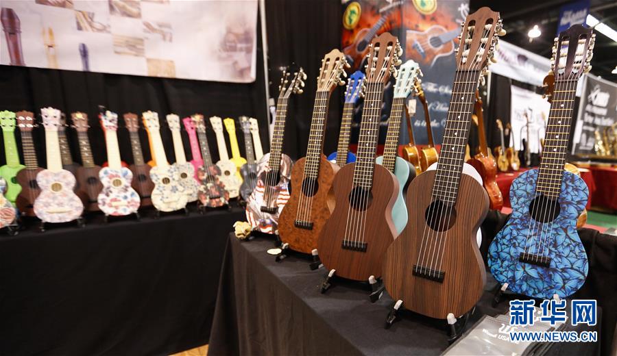 (國際·圖文互動)(4)通訊:中國樂器在美國樂器展上“奏響強音”