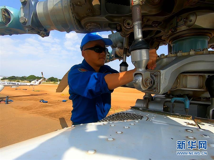 (國際)(2)中國維和直升機分隊緊急轉運岡比亞重病維和警察